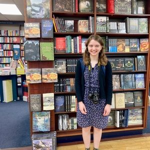 Meet your Posher, Elizabeth